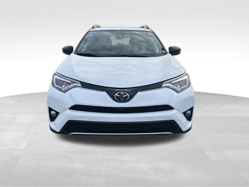 2017 Toyota RAV4 SE