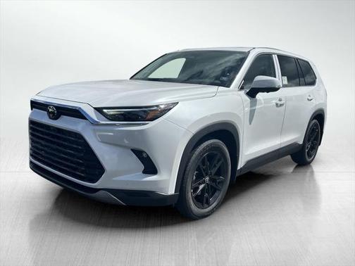 2025 Toyota Highlander LE