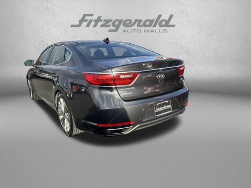 2017 Kia Cadenza Limited