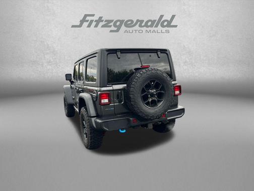 Granite Crystal Metallic Clearcoat 2024 Jeep Wrangler 4xe Willys