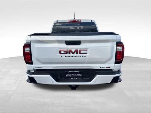 2025 GMC Canyon AT4