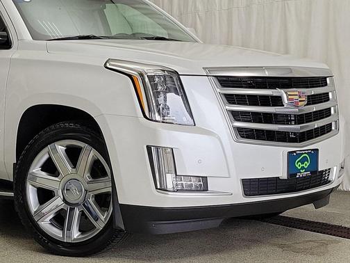 2016 Cadillac Escalade Luxury