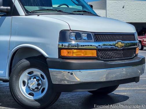 2025 Chevrolet Express 2500 RWD 2500 Regular Wheelbase WT