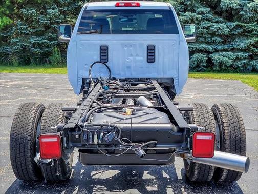 2025 Chevrolet Silverado 3500 WT