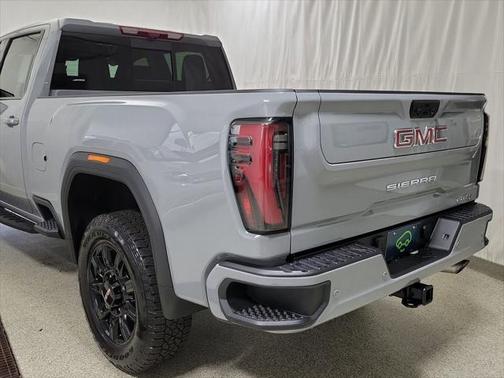 2025 GMC Sierra 2500 AT4