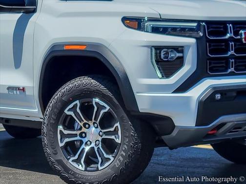 2025 GMC Canyon Base