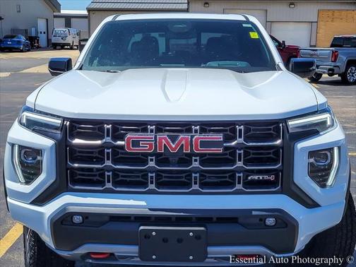 2025 GMC Canyon Base