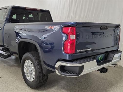 2023 Chevrolet Silverado 3500 LT