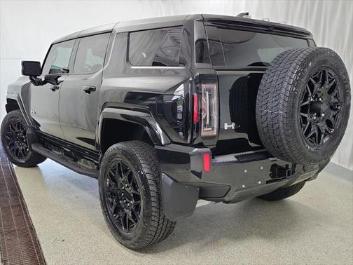 2024 GMC HUMMER EV SUV 2X
