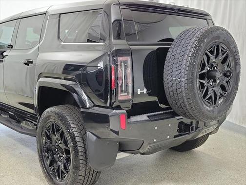 2024 GMC HUMMER EV SUV 2X