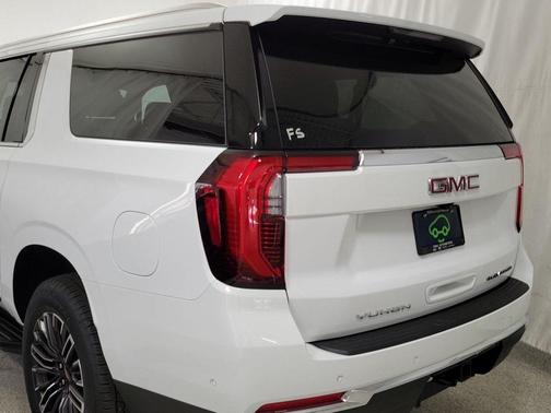 2025 GMC Yukon XL 4WD Elevation