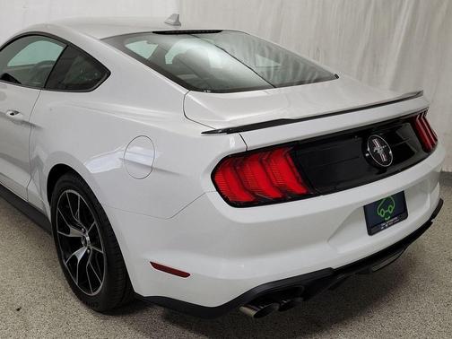 2020 Ford Mustang EcoBoost