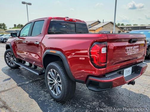 2025 GMC Canyon Denali