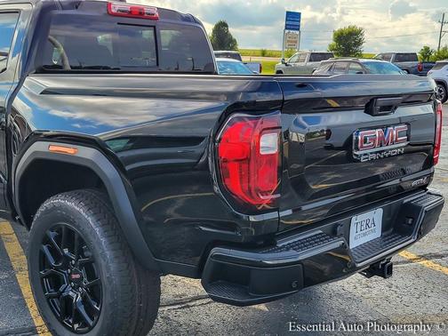 2025 GMC Canyon Base