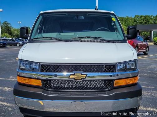 2025 Chevrolet Express 2500 RWD 2500 Regular Wheelbase WT