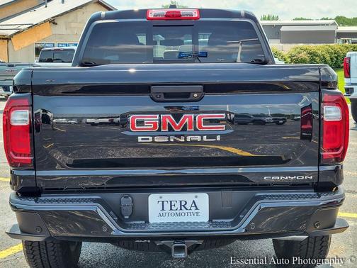 2025 GMC Canyon Denali
