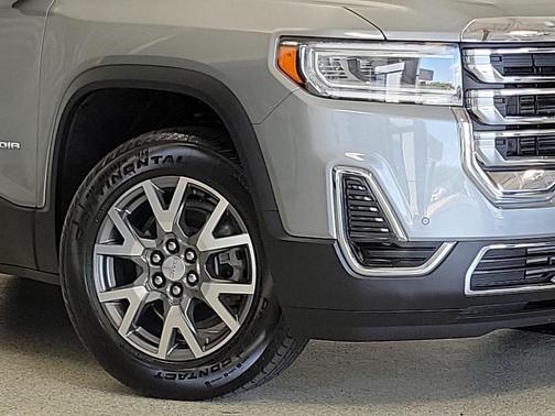 2023 GMC Acadia AWD SLE