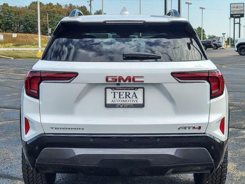 2026 GMC Terrain AWD AT4