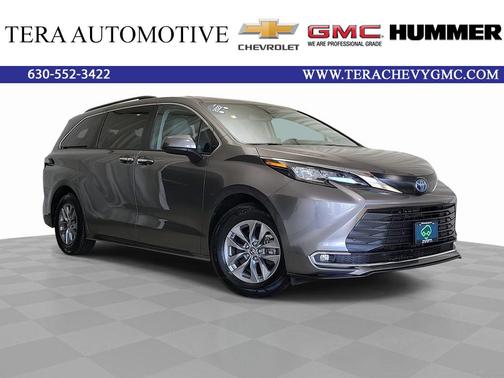 2022 Toyota Sienna XLE