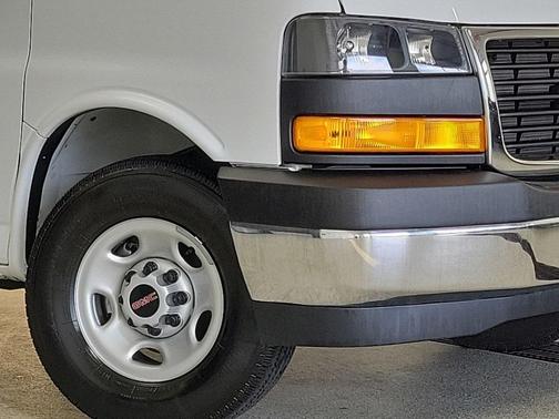 2024 GMC Savana 2500 Work Van