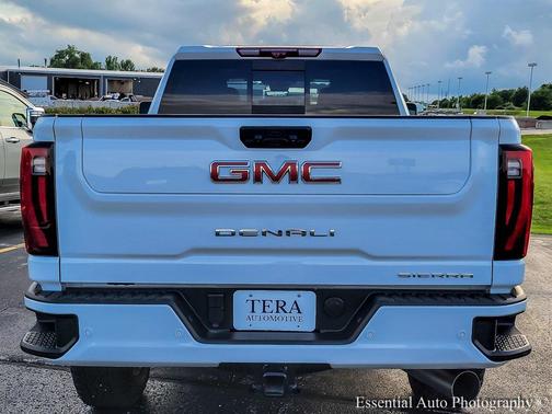 2025 GMC Sierra 2500 Denali