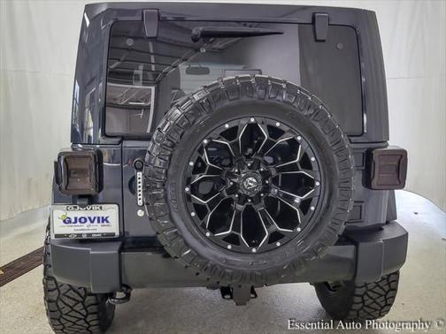 2017 Jeep Wrangler Unlimited Smoky Mountain 4x4