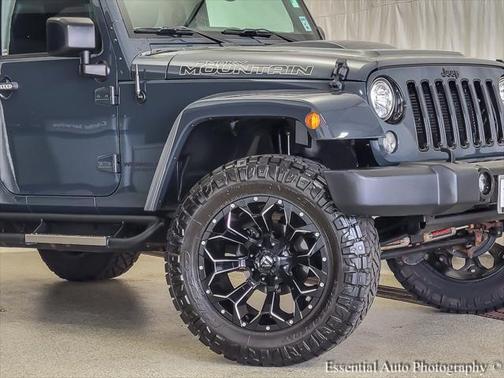 2017 Jeep Wrangler Unlimited Smoky Mountain 4x4