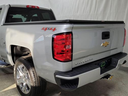 2017 Chevrolet Silverado 1500 Custom