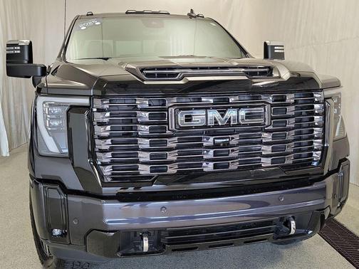 2025 GMC Sierra 2500 Denali Ultimate