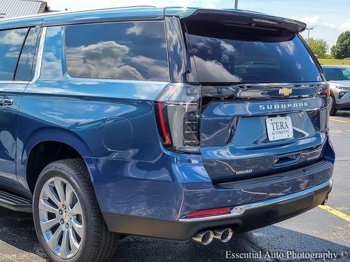 2025 Chevrolet Suburban Premier