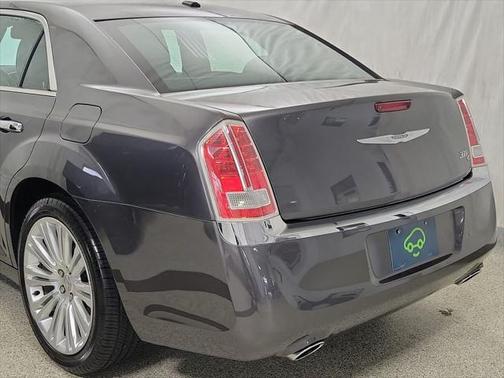 2014 Chrysler 300C Base