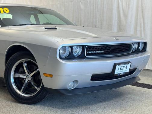 2010 Dodge Challenger SE