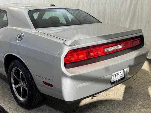 2010 Dodge Challenger SE