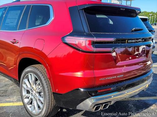 2025 GMC Acadia Denali