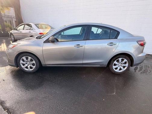 2012 Mazda Mazda3 i Sport