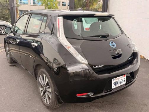 Super Black 2017 Nissan Leaf SV 4dr Hatchback