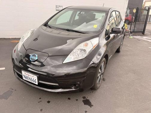 Super Black 2017 Nissan Leaf SV 4dr Hatchback