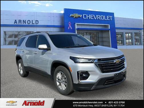 2022 Chevrolet Traverse LT Cloth