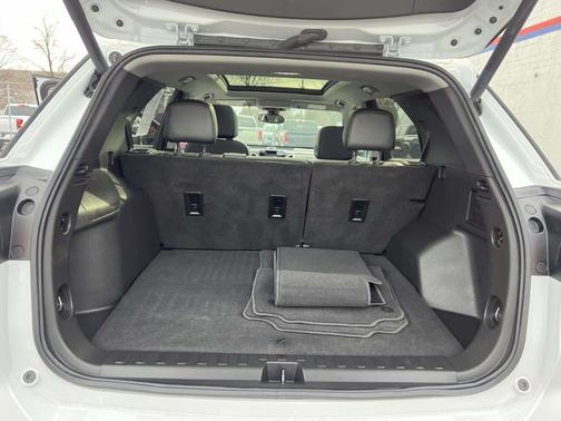 2022 Chevrolet Equinox Premier w/1LZ