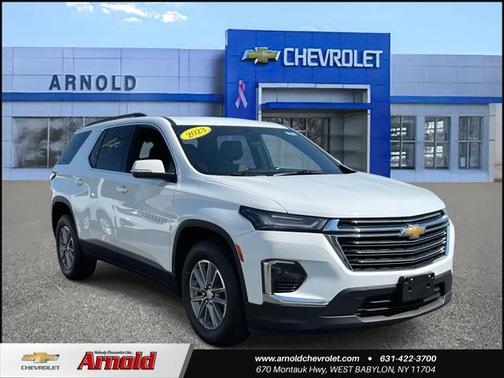 2023 Chevrolet Traverse LT Leather