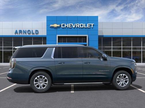 2025 Chevrolet Suburban LT