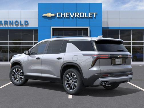 Sterling Gray Metallic 2026 Chevrolet Traverse LT