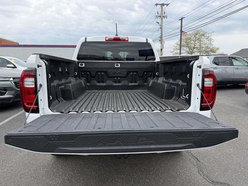 Summit White 2023 GMC Canyon Elevation