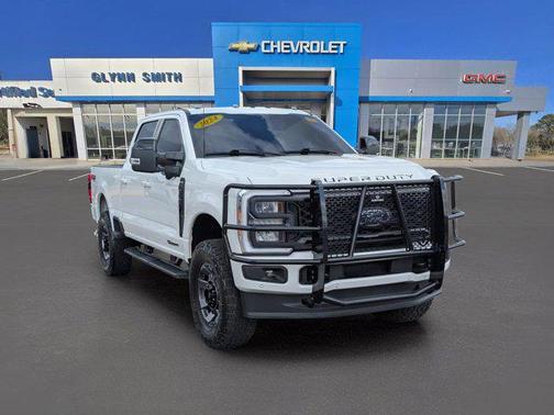 Star White Metallic Tri-Coat 2024 Ford F-350 Lariat