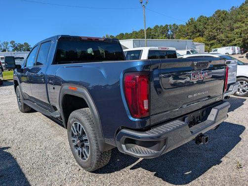 2022 GMC Sierra 2500 AT4