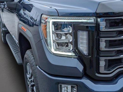 2022 GMC Sierra 2500 AT4