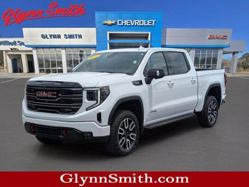 Summit White 2025 GMC Sierra 1500 AT4