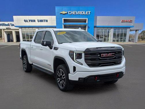 Summit White 2025 GMC Sierra 1500 AT4