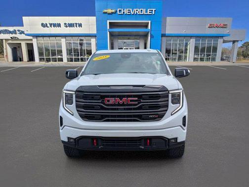 Summit White 2025 GMC Sierra 1500 AT4