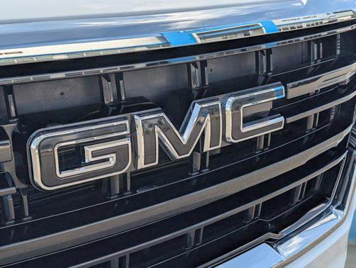 2023 GMC Yukon SLE